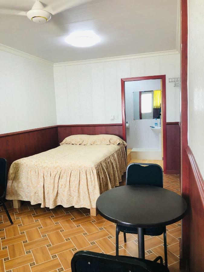 The Village Backpackers Nuku'alofa Bagian luar foto