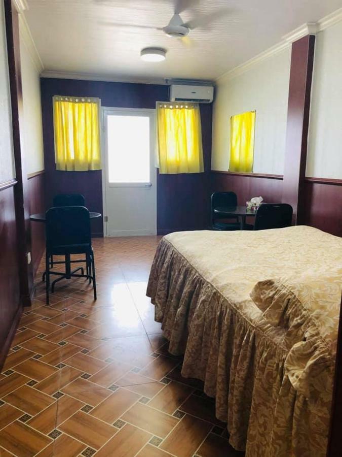 The Village Backpackers Nuku'alofa Bagian luar foto